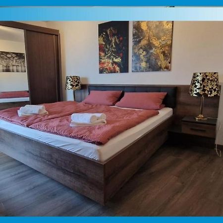 Hafenperle Ferienwohnung Am Alten Stadthafen In Oldenburg - Zentrale City Lage Exteriör bild