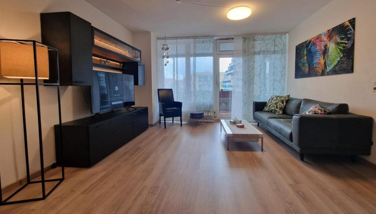 Hafenperle Ferienwohnung Am Alten Stadthafen In Oldenburg - Zentrale City Lage Exteriör bild